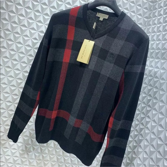 Burberry Other - Burberry sweater small
